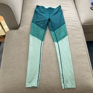 Outdoor Voices Springs 7/8 Tri-Color Leggings Size XS